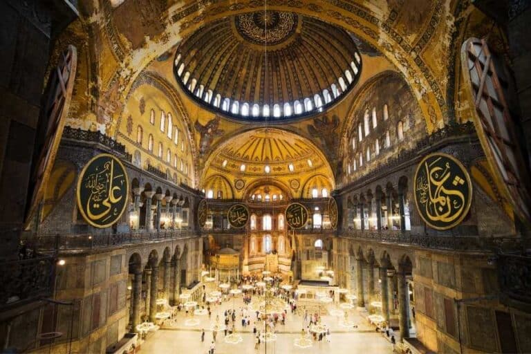 Ultimate Guide to Hagia Sophia: History, Art, and Travel Tips